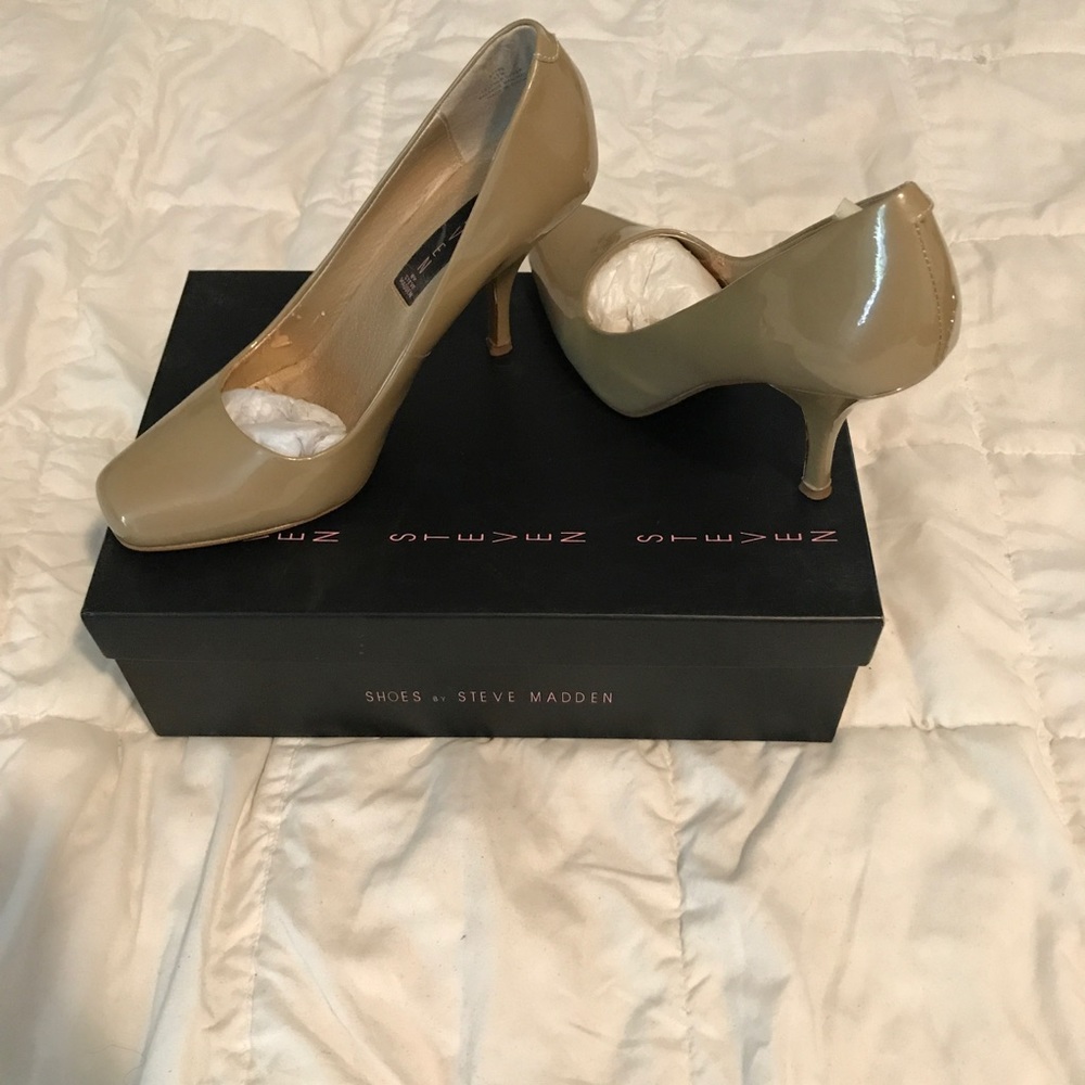 STEVEN "SNYPE" Taupe pumps